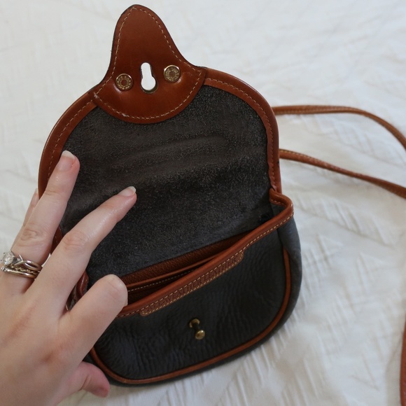 Vintage Dooney & Bourke Small Gray Crossbody - Picture 4 of 4